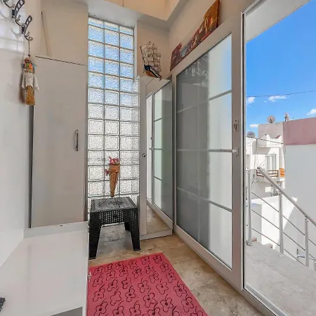 Spacious 2 Bedroom House With A View In Konacik Appartement *